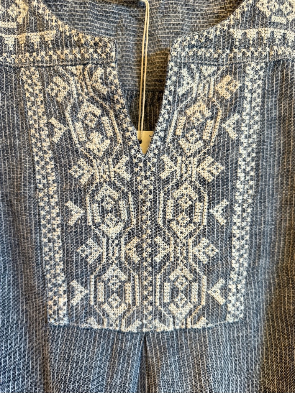 BEACH LUNCH LOUNGE Chambray & White Embroidered Linen Cotton Blend Long Tunic - Picture 5 of 8